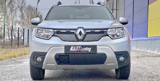 Комплект заглушек (заглушка №1 (верх) + заглушка №2Т (низ/с «окном») "KART" для Renault Duster 2 (с 2021г.в)