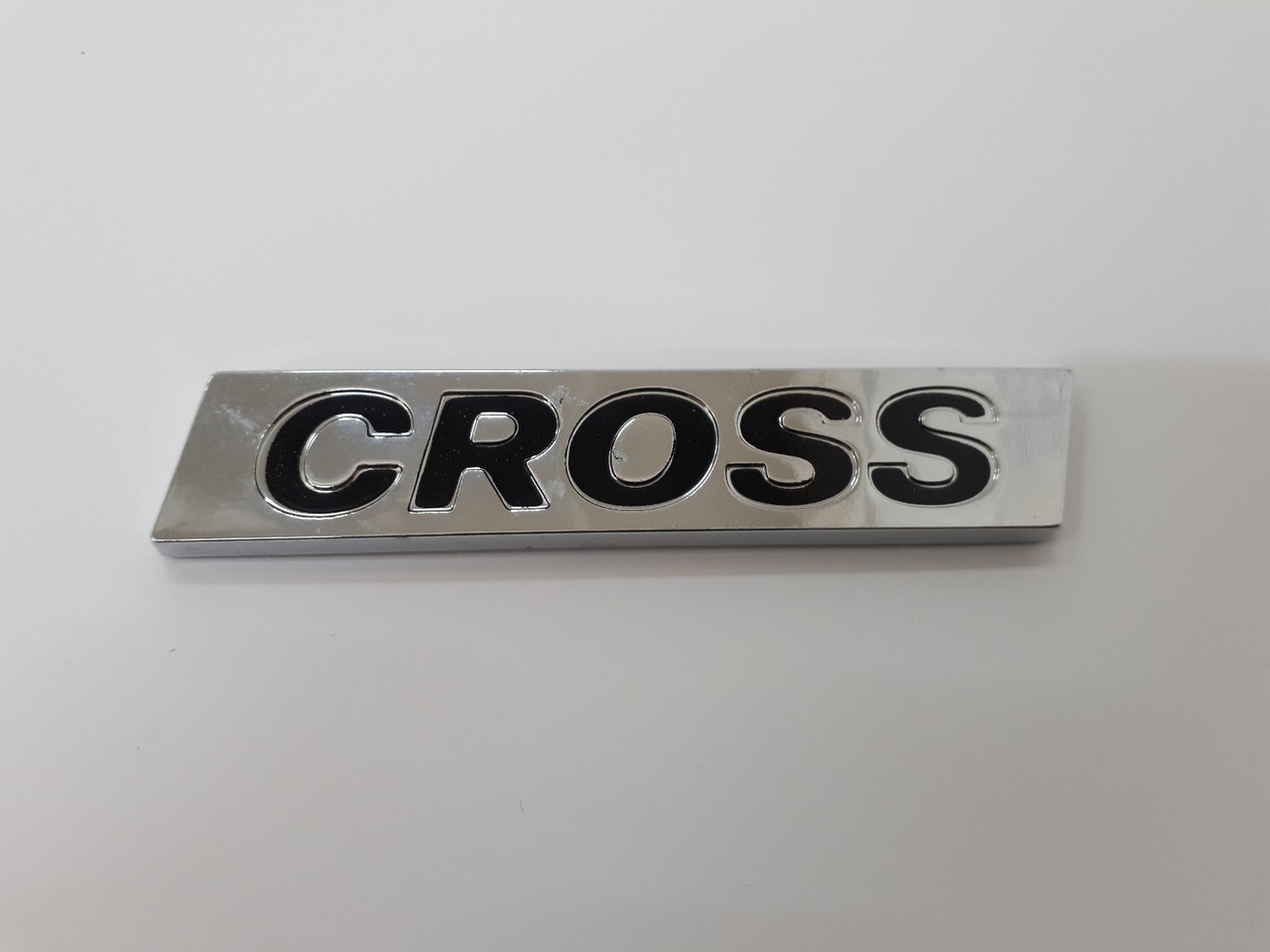 Шильдик Cross 7 см (черные буквы)