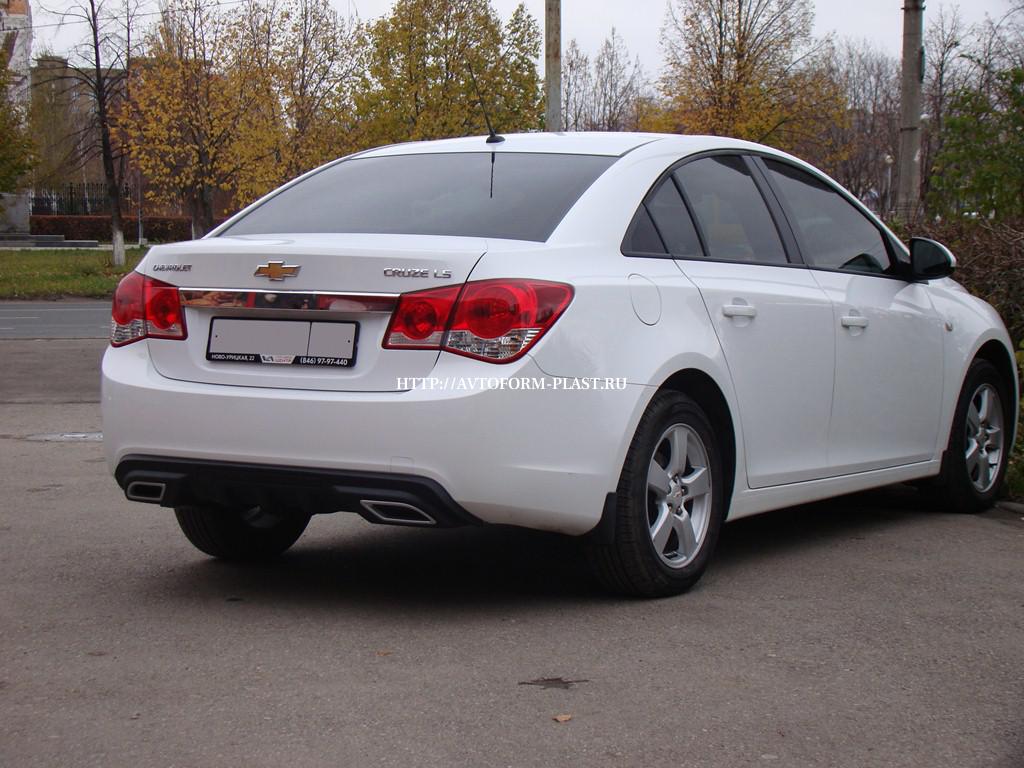 Диффузор заднего бампера Chevrolet Cruze(2008-2012) var№1 (под покраску)