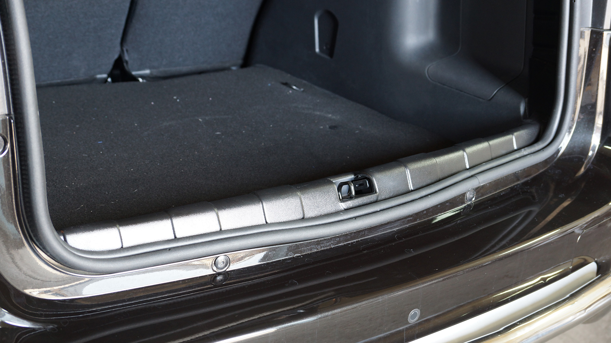 Накладка в проем багажника Nissan Terrano 2014- "PT" RDU112901