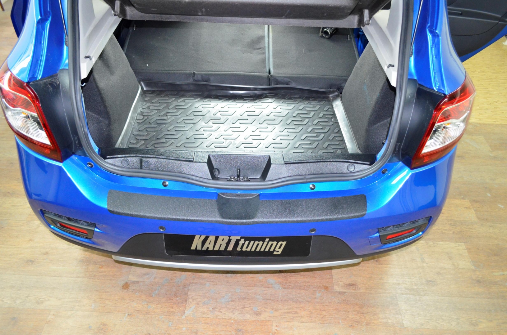 Порожек Renault Sandero (2014-) "Kart RS"(из 2-х частей)