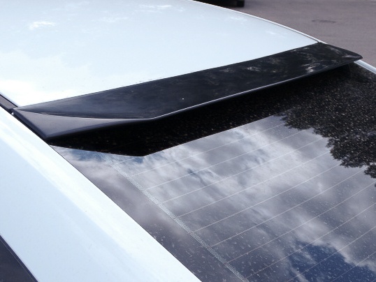 Дефлектор (козырек) заднего стекла Lada Vesta седан  "Apache"