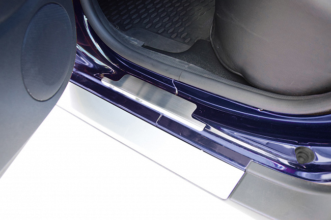 Накладки в проемы дверей Nissan Terrano с 2014 г. (НПС) 08062401