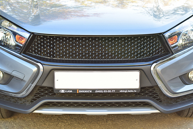 Решетка радиатора Lada Vesta (Classic/Comfort) 2015-