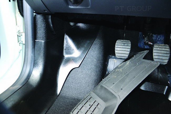 Накладки на ковролин Renault Logan/Sandero (с 2014-) (6 шт) "PT" (RLO111701)
