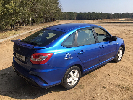 LADA (ВАЗ) Granta Liftback в цвете Синий