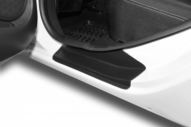 Накладки в проемы дверей Renault Logan 2014- "PT" (RLO110401)