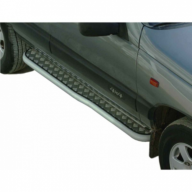 Защита порогов Chevrolet Niva с перегибом и алюм.листом(ППК)(арт.0109) (до 2009 г.в)